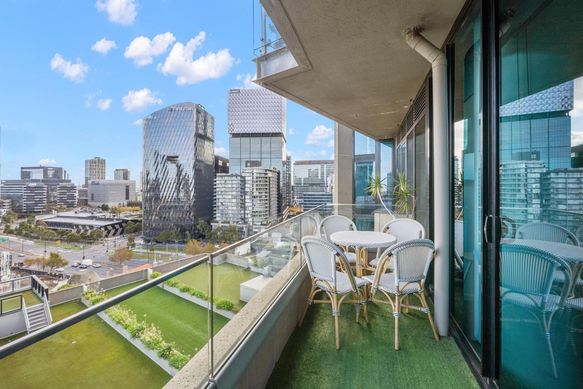 Resort Style Living Yarra Wharf 墨尔本 外观 照片